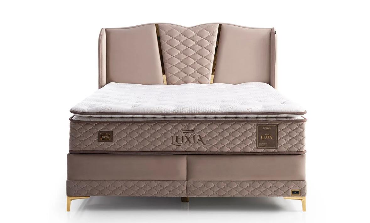 LUXIA